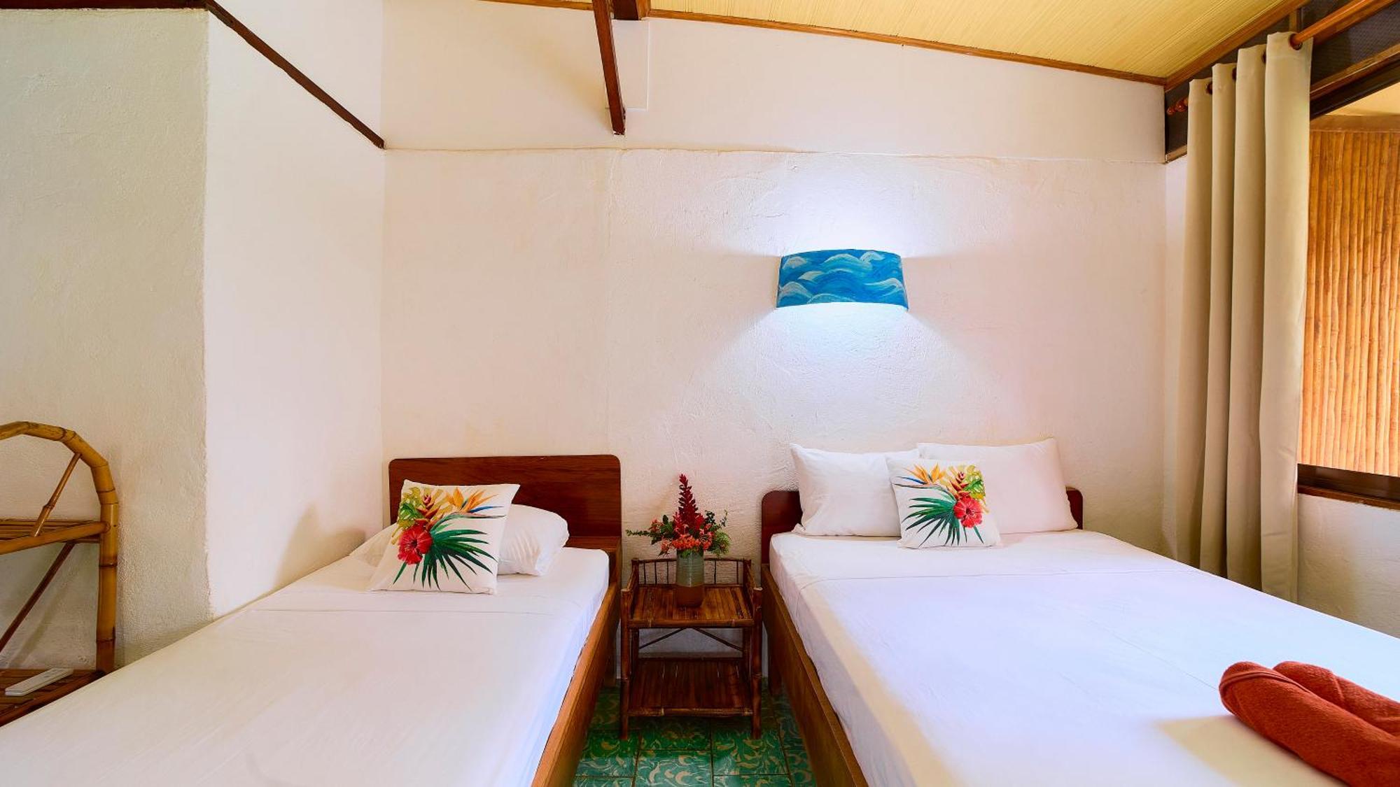Cabinas Montesol Puerto Viejo de Talamanca ภายนอก รูปภาพ