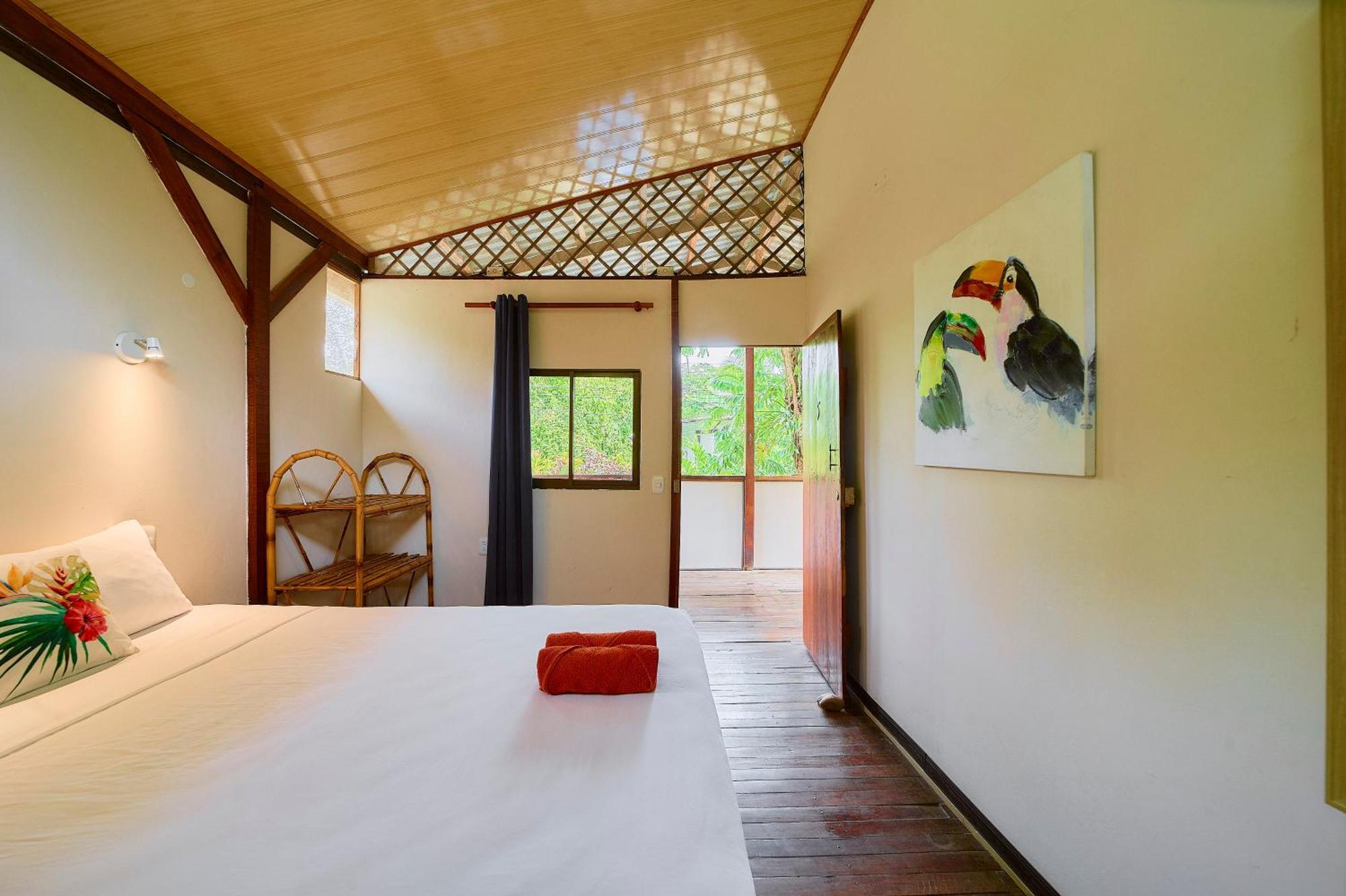 Cabinas Montesol Puerto Viejo de Talamanca ภายนอก รูปภาพ