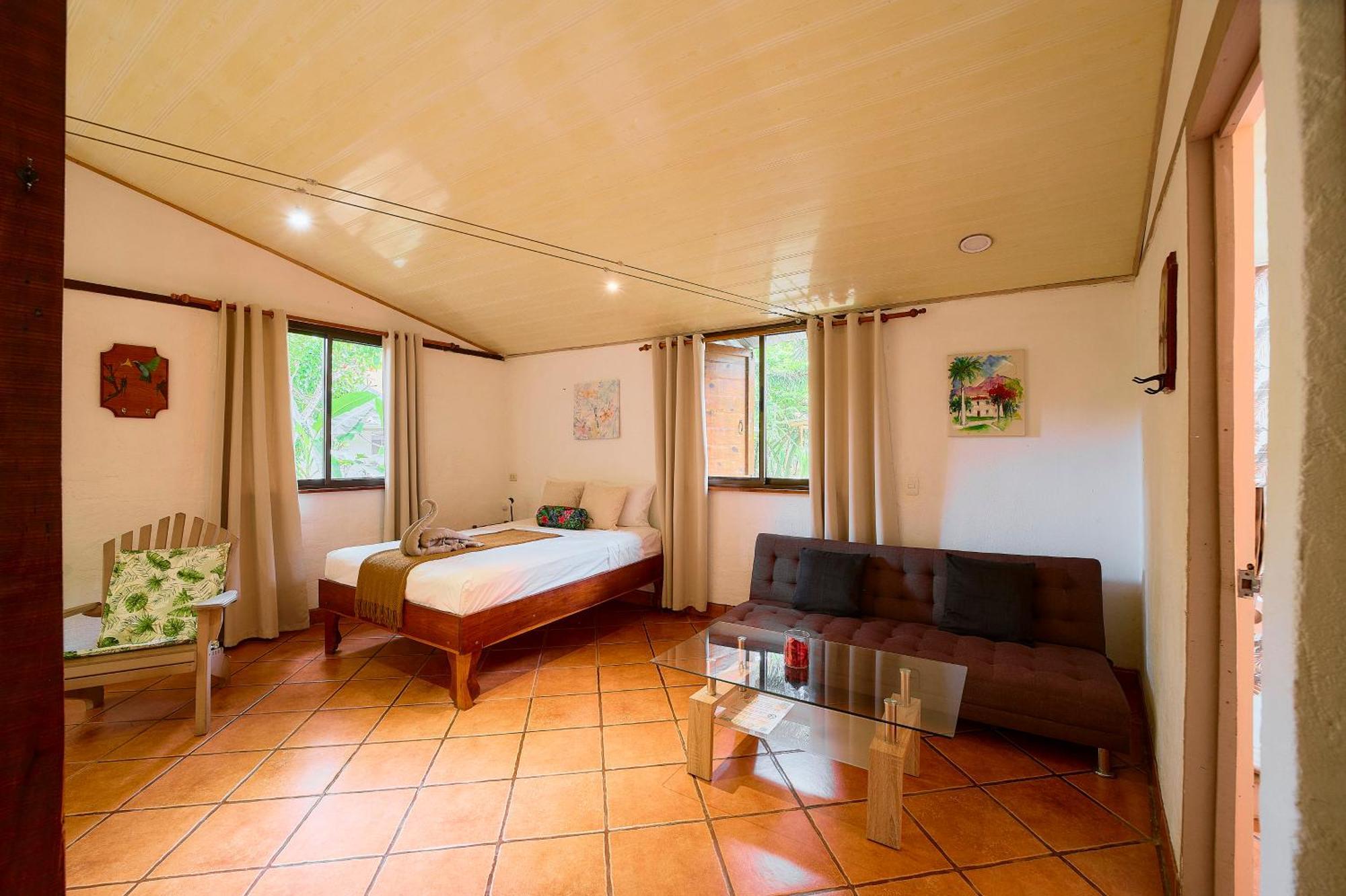 Cabinas Montesol Puerto Viejo de Talamanca ภายนอก รูปภาพ