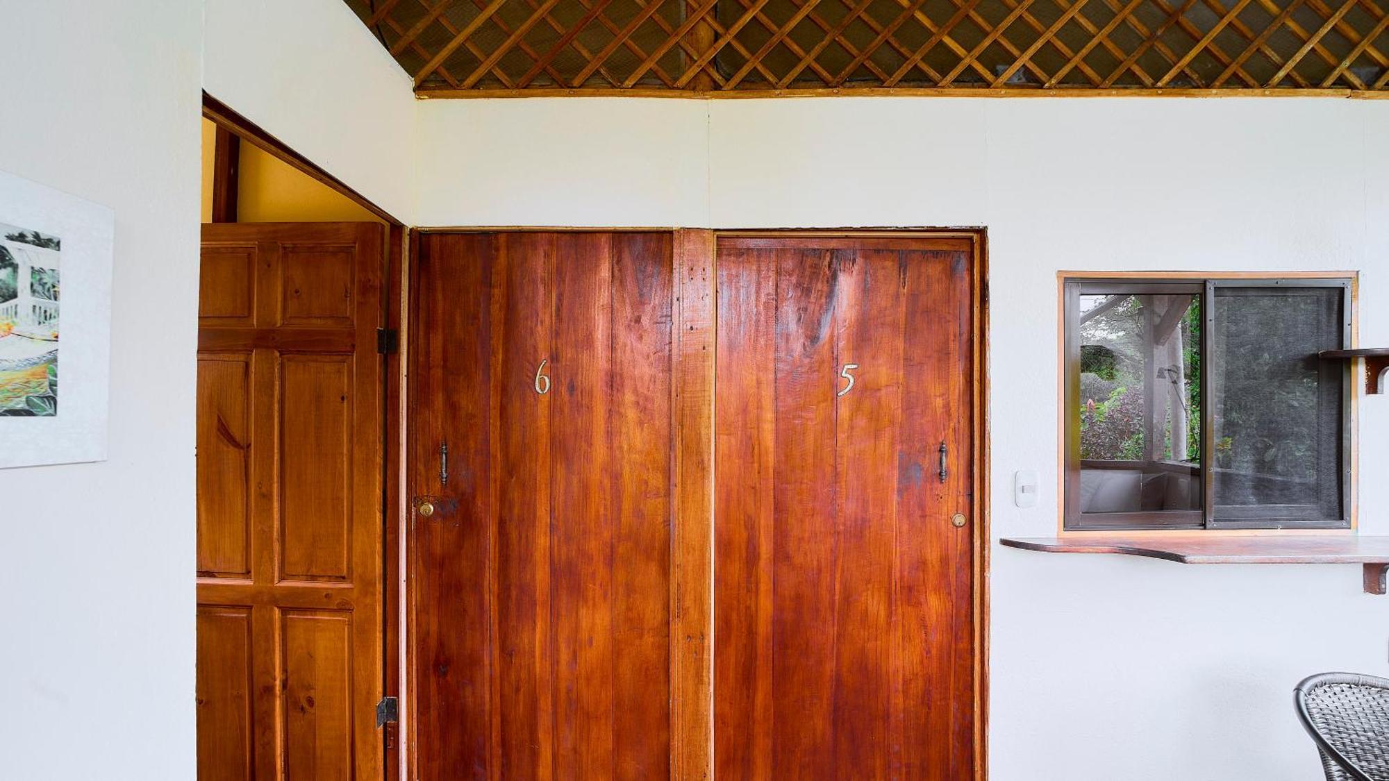 Cabinas Montesol Puerto Viejo de Talamanca ภายนอก รูปภาพ