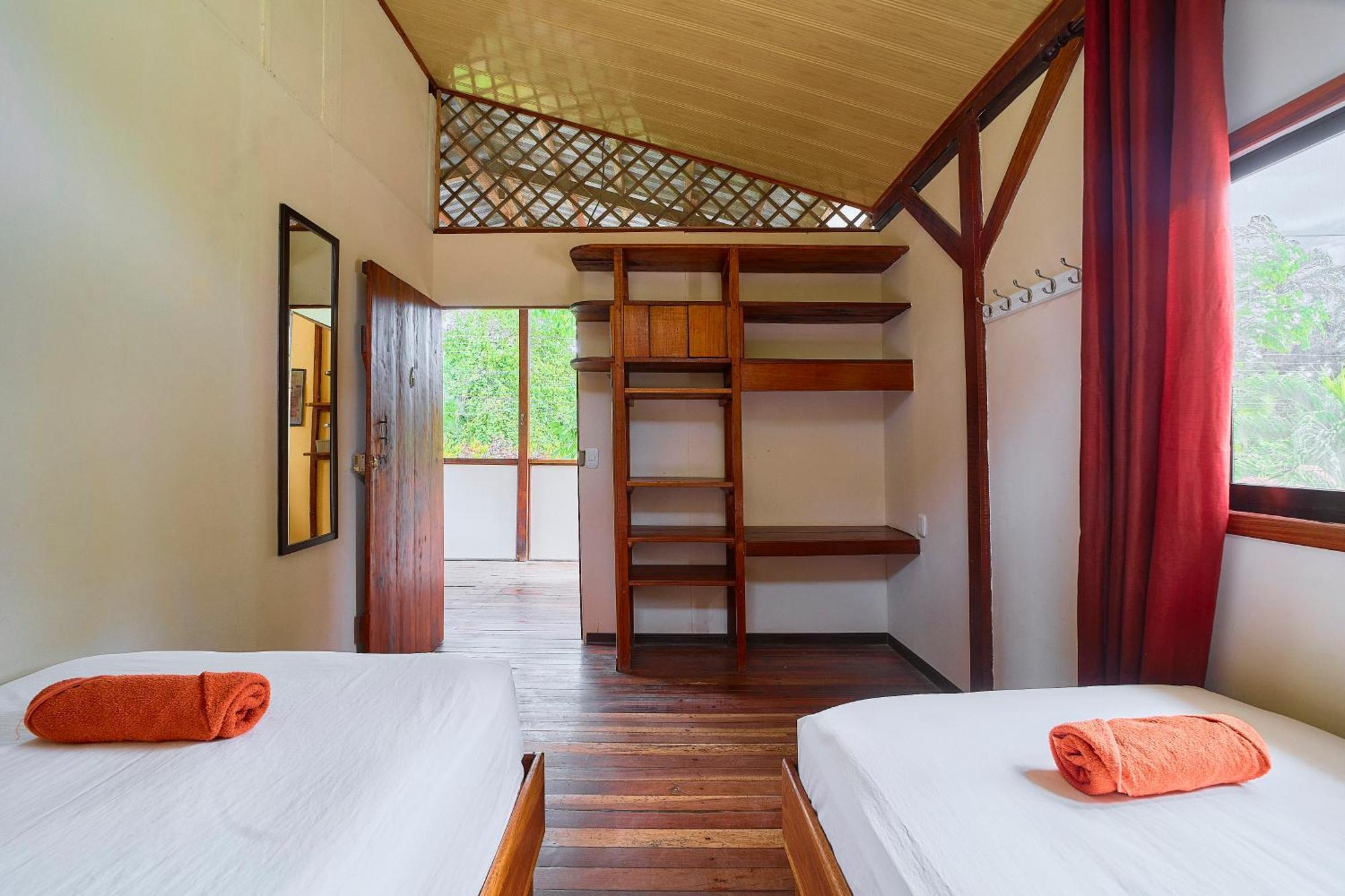 Cabinas Montesol Puerto Viejo de Talamanca ภายนอก รูปภาพ