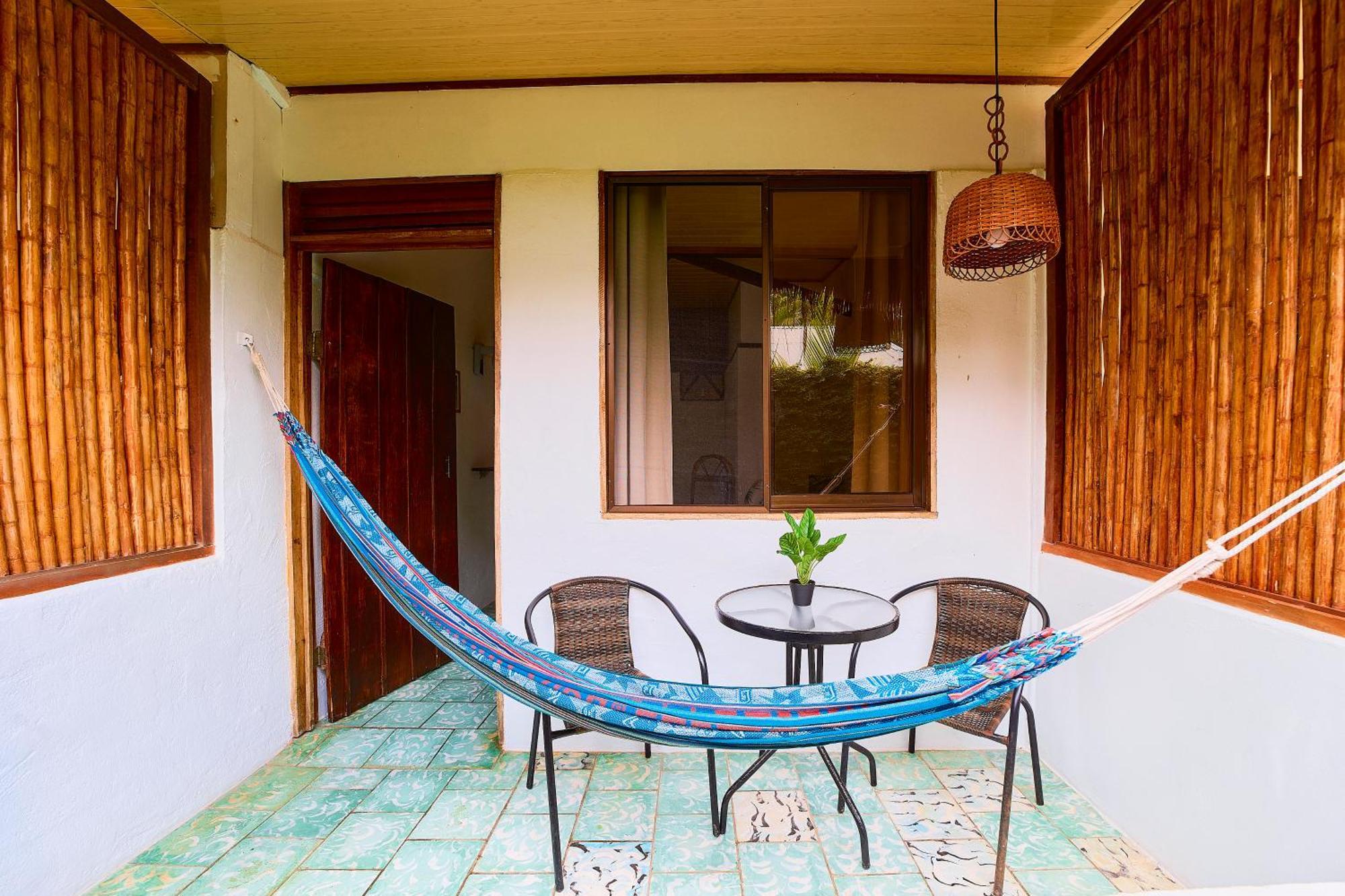 Cabinas Montesol Puerto Viejo de Talamanca ภายนอก รูปภาพ