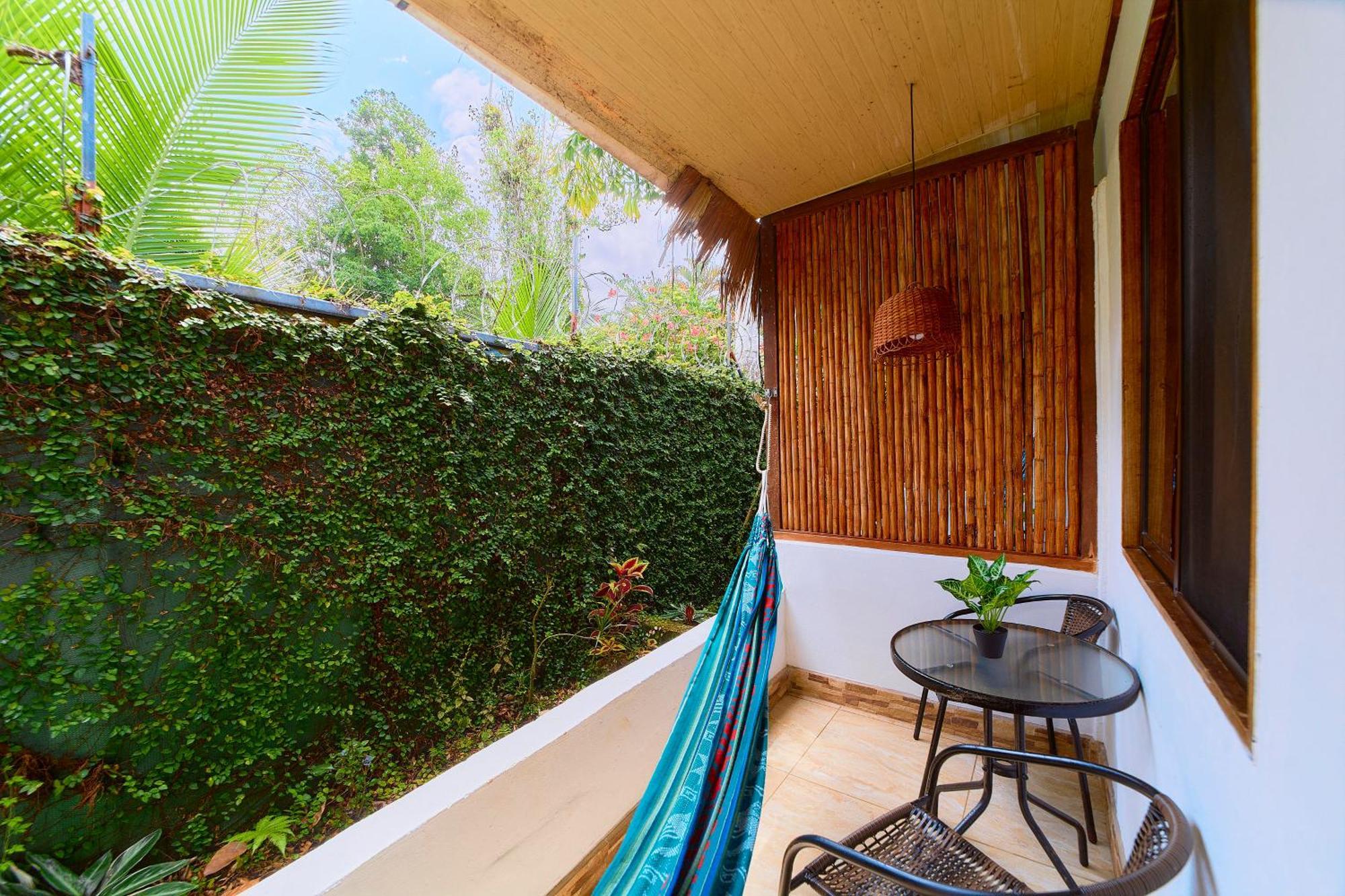 Cabinas Montesol Puerto Viejo de Talamanca ภายนอก รูปภาพ